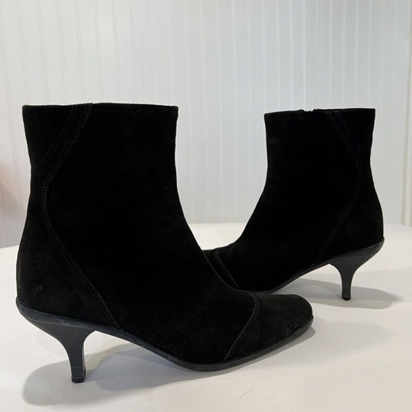 La Canadienne Black Waterproof Suede Women's Boots size 7.5 - Picture 3 of 8